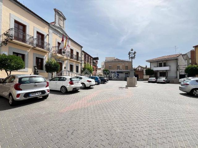 Casa adosada en Venta en Navalcán