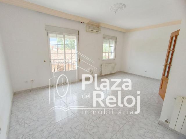 Casa adosada en venta en Navalcán. SE VENDE CASA DUPLEX EN NAVALCÁN. Casas adosadas.