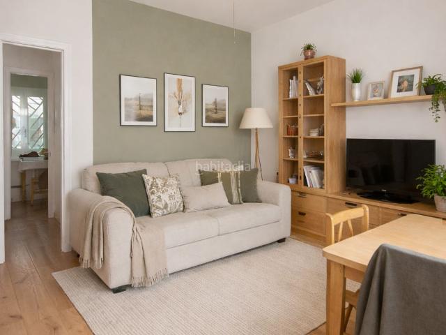 Casa adosada en venta en Navàs. Casa con terraza. Casas adosadas.