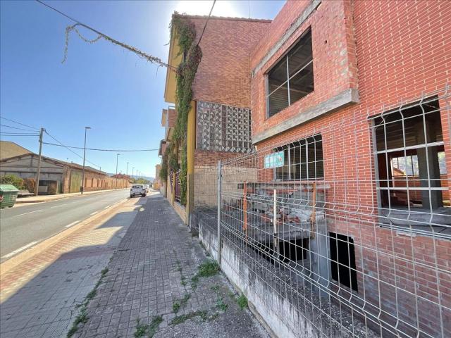 Casa adosada en venta en Nájera. Casas adosadas.