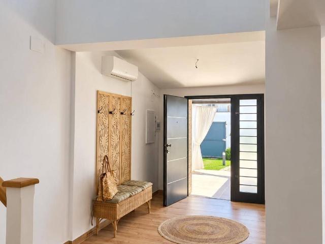 Casa adosada en Venta en Núcleo urbano
