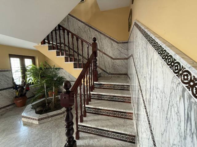Casa adosada en Venta en Núcleo urbano