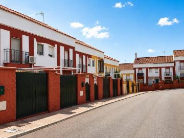 Casa adosada en Venta en Núcleo urbano