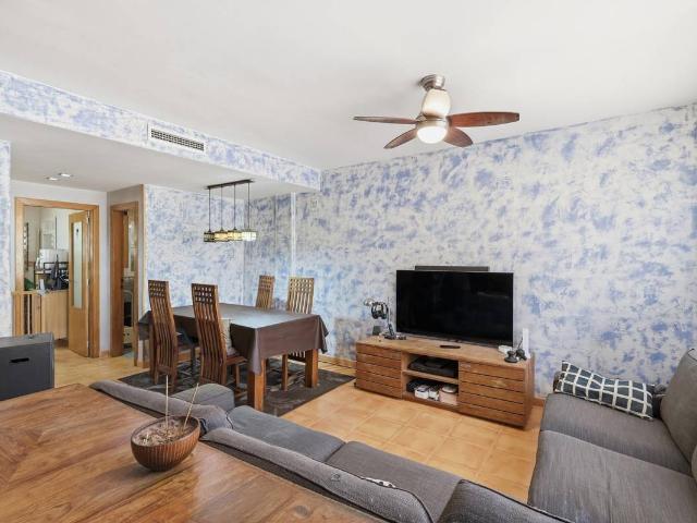 Casa adosada en Venta en Nuevo Centro