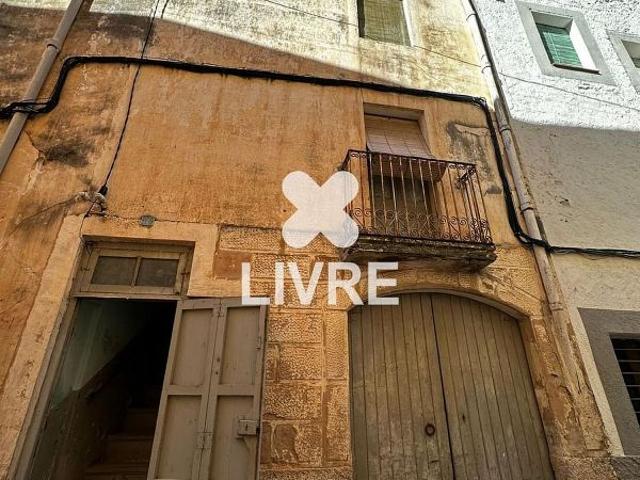 Casa adosada en venta en calle De Sant Joan, Vilabella, de 200 m² 4 habitaciones por 90.000