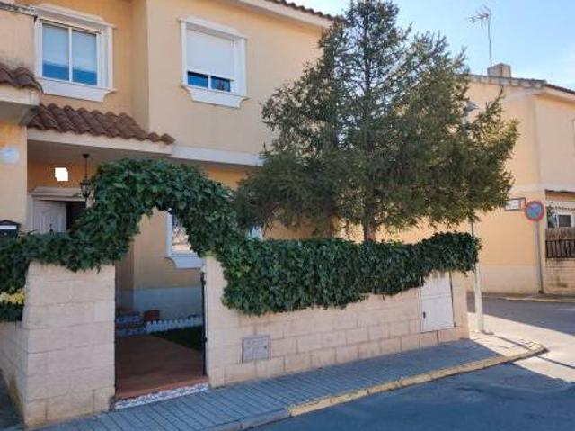 Casa adosada en Venta en Numancia de la Sagra