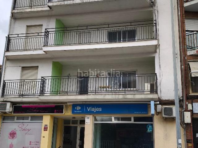 Casa adosada en venta en Sotillo de la Adrada. SEIS VIVIENDAS PARA INVERSION 2 LOCALES 2 ALMACENES7SÓTANO. Casas adosadas Sotillo de la.