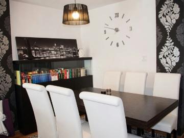 Casa adosada en venta en Sojuela. Ocasión. Bonito adosado en el campo de Golf de Sojuela. Casas adosadas.
