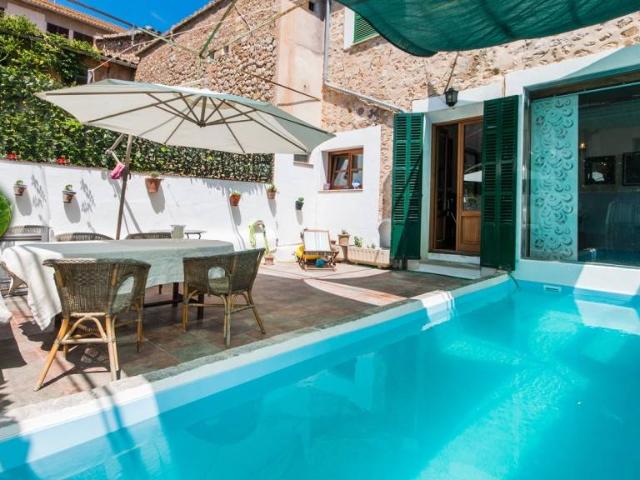 Casa adosada en Venta en Sóller
