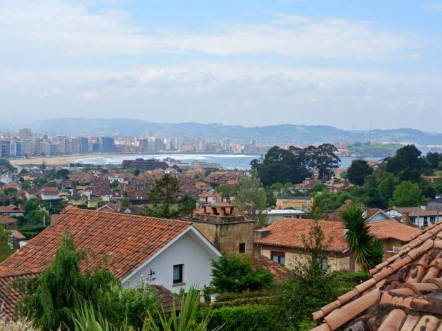 Casa adosada en Venta en Somió