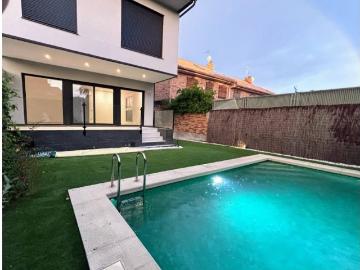 Casa adosada en Venta en Somosaguas