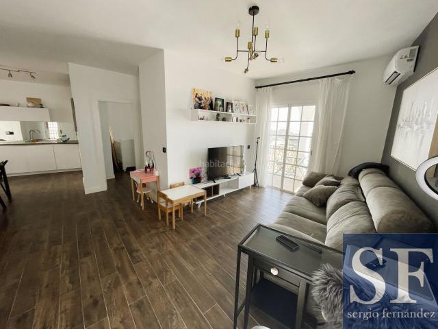Casa adosada en venta en Sayalonga. Casas adosadas.