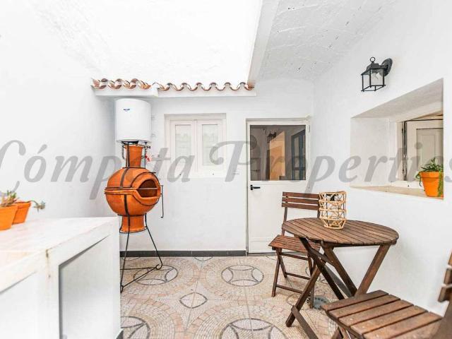 Casa adosada en Venta en Sayalonga