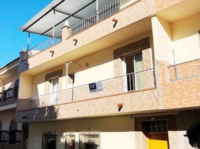 Casa adosada en Venta en Sayalonga