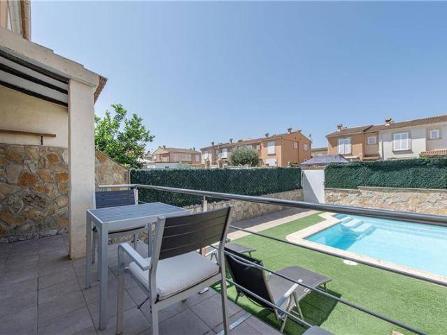 Casa adosada en Venta en Sa Torre