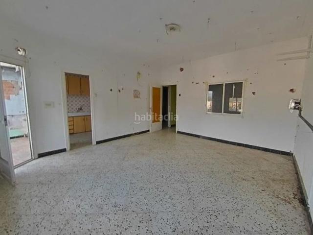 Casa adosada en venta en Sabadell, Can Puiggener. ¡Gran casa familiar en venta en Sabadell 4 plantas y múltiples espacios! ?. Casas adosadas.