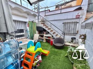 Casa adosada en venta en Sabadell, Creu Alta. OPORTUNIDAD EN ZONA. Casas adosadas.