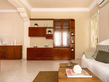 Casa adosada en venta en Sabadell, Creu Alta. CASA CANTONERA EN LA CREU ALTA. Casas adosadas.