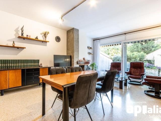 Casa adosada en venta en Sabadell, Creu Alta. Casas adosadas.
