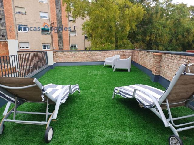 Casa adosada en venta en Sabadell, Els Merinals. MAGNÍFICA CAS TOTALMENTE REFORMADA CON 40 M DE TERRAZA SOLÁRIUM. Casas adosadas.