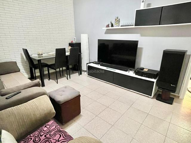 Casa adosada en venta en Sabadell, Torre romeu. Encantador Adosado en Sabadell Tu nuevo hogar te espera por 232,000!. Casas adosadas.