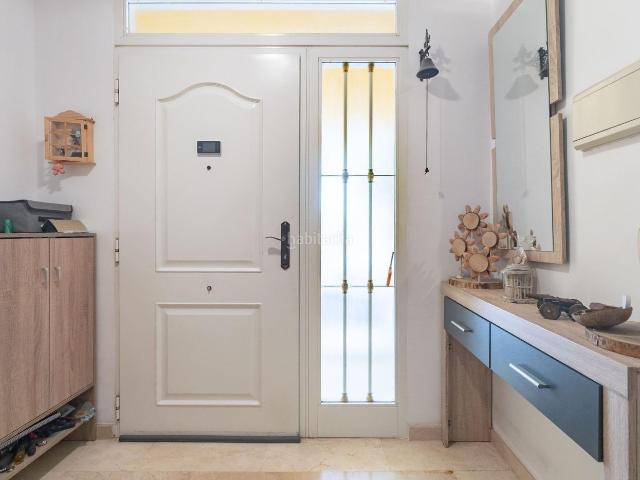 Casa adosada en venta en Sagunt, Avenida de Abril 9 de Octubre. ADOSADO CON GARAJE. Casas adosadas.