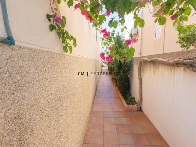 Casa adosada en venta en Sagunt, Corinto Almardà. Adosado en venta de 5 dormitorios en Almarda Sagunto. Casas adosadas.