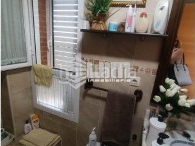 Casa adosada en venta en Sagunt, El Baladre. Ref 29026ADOSADO SEMINUEVO EN VENTA EN PUERTO DE SAGUNTO, DE 140 m, 3 HABITACIONES, 3 BAÑOS, 2 TERRAZAS DE 15 y 20 m, ORIENTACI. Casas adosadas.