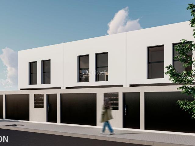 Casa adosada en venta en Sagunt, Zona Estación. Autopromoción exclusiva adosado moderno con patio inglés y jardín privado en fusion Sagunto. Casas adosadas.
