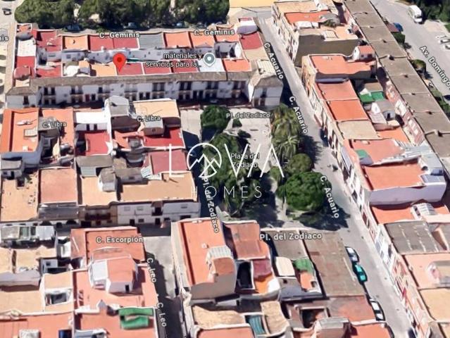 Casa adosada en Venta en Salesianos