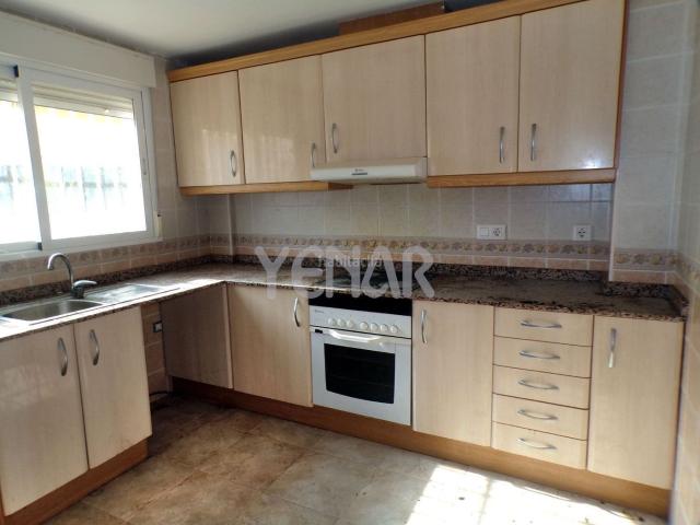 Casa adosada en venta en Salinas. Adosado en Salinas. Casas adosadas.