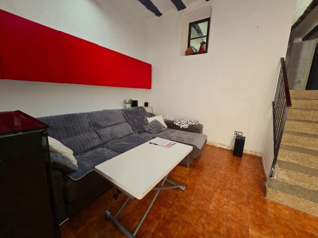 Casa adosada en venta en Salomó. CASA RECIEN REFORMADA EN SALOMO. Casas adosadas.