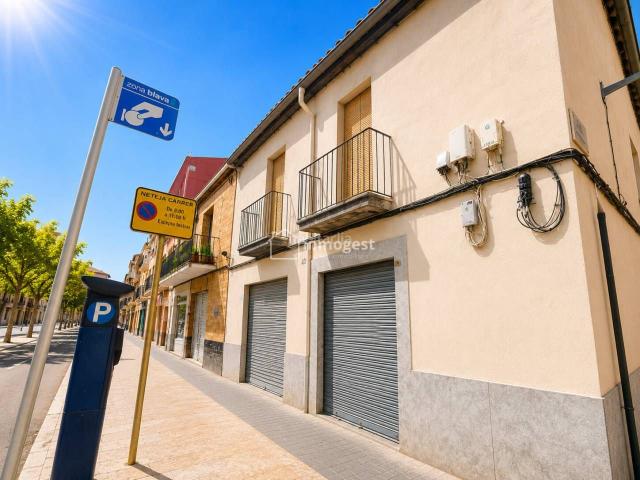 Casa adosada en venta en Salt, Veïnat. Venta de casa adosada en Salt. Casas adosadas.
