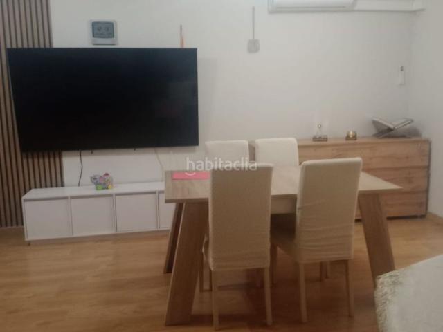 Casa adosada en venta en Salt, Centre. Casa Adosada en venta en Països Catalans, 4 dormitorios. Casas adosadas.