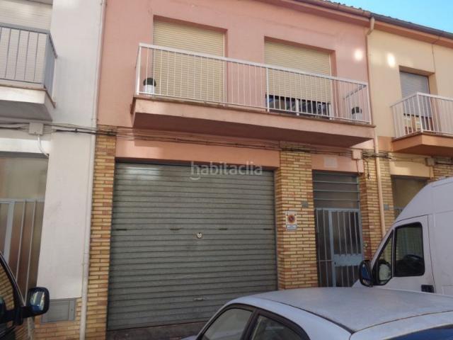 Casa adosada en venta en Salt, Centre. Casas adosadas.