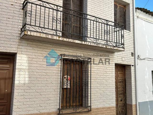 Casa adosada en Venta en Salvaleón