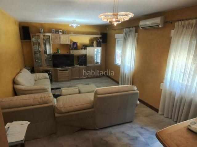 Casa adosada en venta en San Martín de la Vega. Gran oportunidad: inmueble con múltiples posibilidades. Casas adosadas San Martín de la.