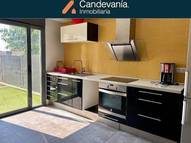 Casa adosada en Venta en San Mateo de Gállego
