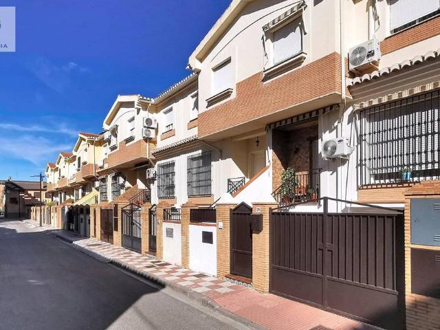 Casa adosada en Venta en San Miguel