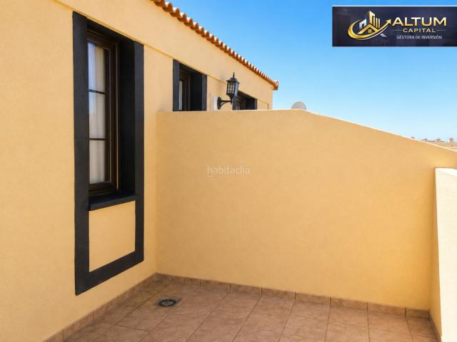Casa adosada en venta en San Miguel de Abona, Las Chafiras. CUATRO PLANTAS, TRES TERRAZAS Y TODO EL ESPACIO QUE UNA FAMILIA NECESITA EN LLANO DEL CAMELLO. Casas adosadas San Miguel de.