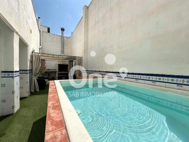 Casa adosada en venta en San Antonio de Benagéber. One SAB Inmobiliaria vende exclusiva Casa de Pueblo en San Antonio de Benagéber. Casas adosadas San Antonio de.