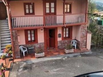 Casa adosada en Venta en San Claudio Trubia Las Caldas