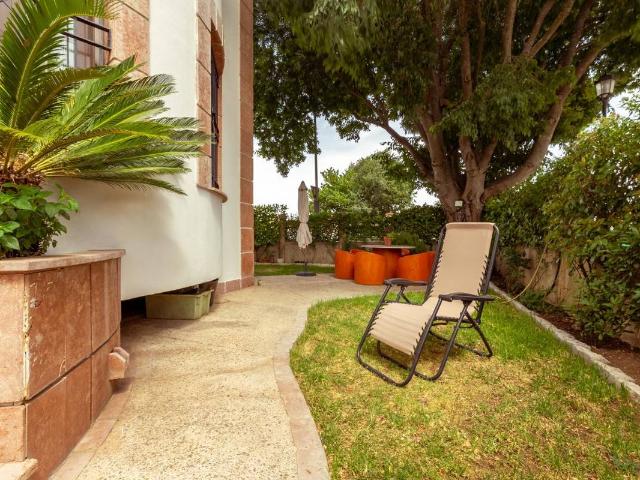 Casa adosada en Venta en Centro