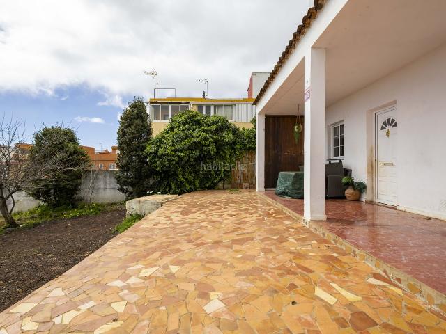 Casa adosada en venta en San Cristóbal de La Laguna, La Laguna. Casa con jardín en San Lázaro, La Laguna. Casas adosadas San Cristóbal de La.