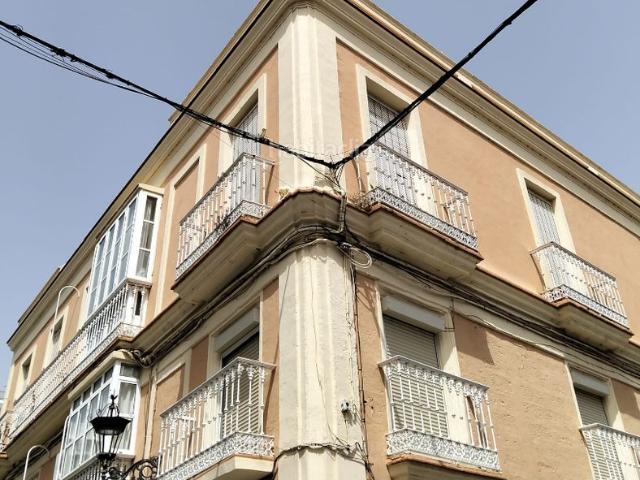 Casa adosada en venta en San Fernando, Centro Ciudad. Bonita casa en San Fernando Cadiz. Casas adosadas San.