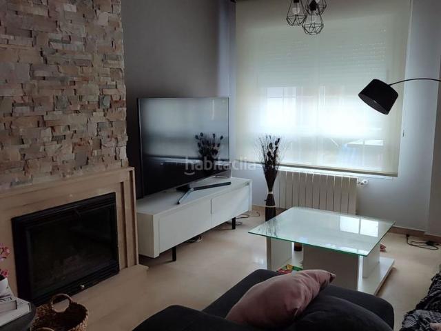 Casa adosada en venta en San Fernando de Henares, Parque Henares. MARAVILLOSO CHALET ADOSADO DE 4 PLANTAS EN SAN FERNANDO DE HENARES. Casas adosadas San Fernando de.