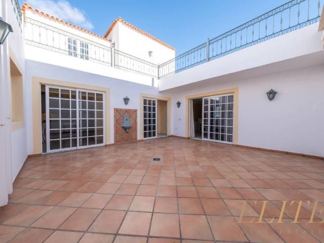 Casa adosada en Venta en San Fernando