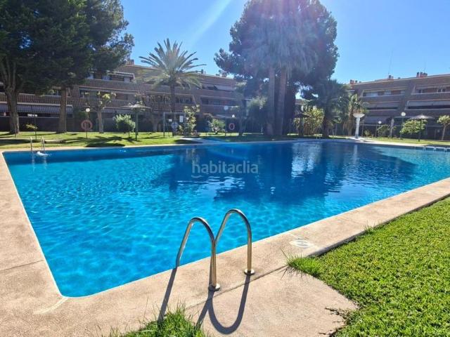 Casa adosada en venta en San Juan de Alicante, Centro. Adosado con reforma en Rajoletes I con 5 dormitorios, terrazas y garaje. Casas adosadas San Juan de.