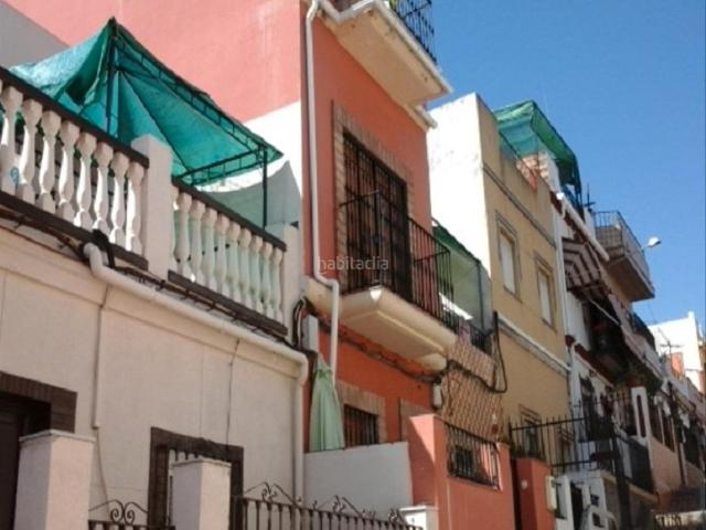 Casa adosada en venta en San Juan de Aznalfarache, Barrio Alto. Casas adosadas San Juan de.