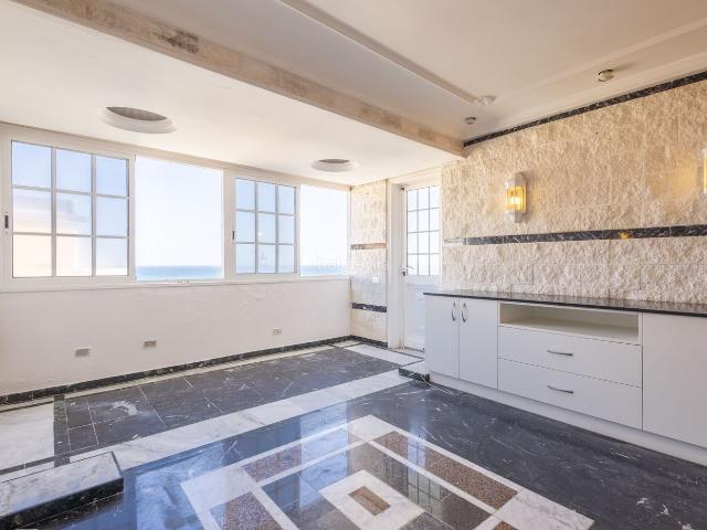 Casa adosada en venta en San Juan de la Rambla. Vive frente al Atlántico en Las Aguas Una propiedad única con infinitas posibilidades. Casas adosadas San Juan de la.